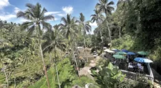 Travel Domestik Indonesia